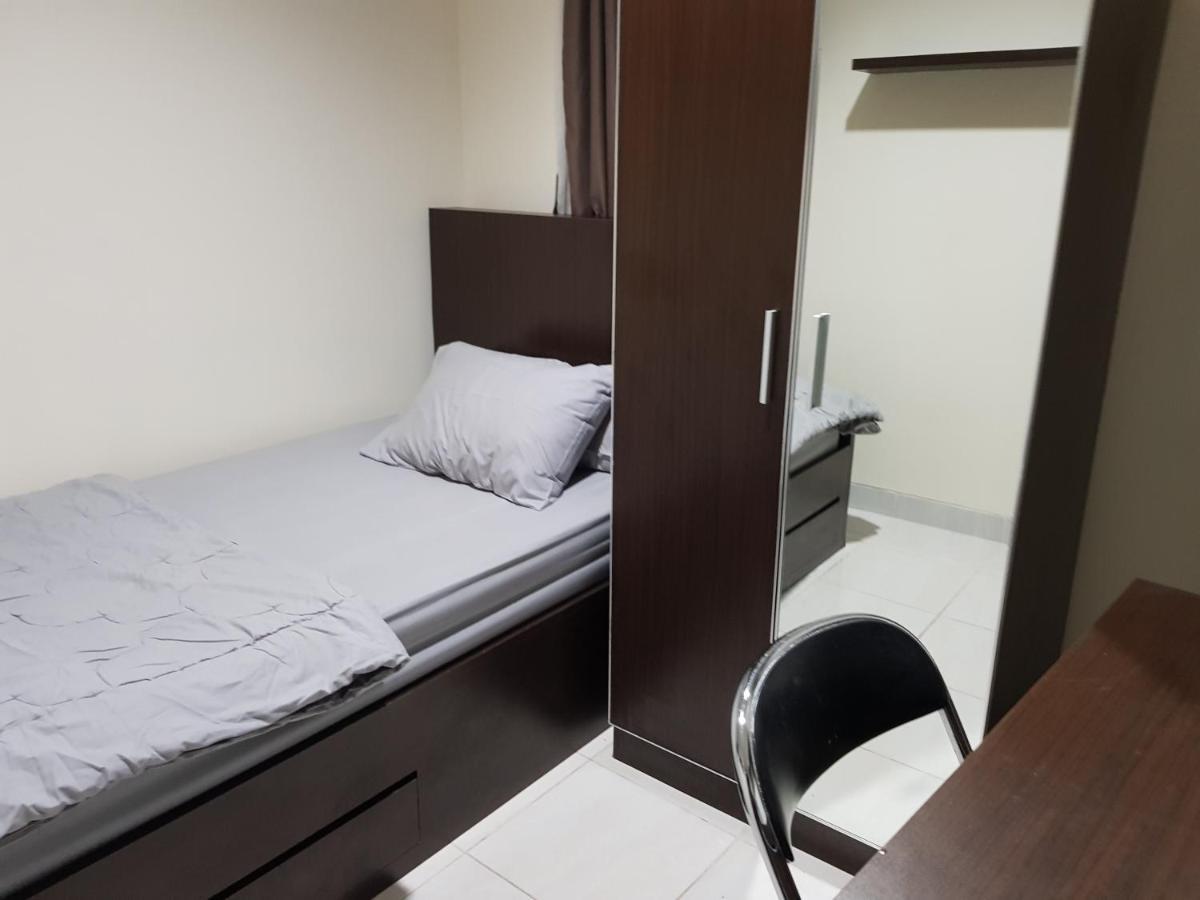 Aloha Guest House - 1 Male Only 탕그랑 외부 사진